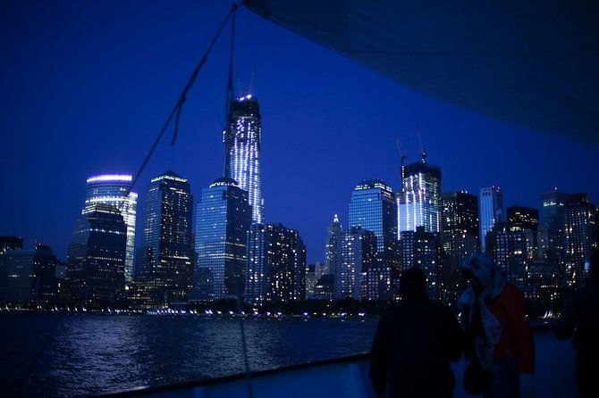 new-york-city-lights-cruise-aboard-clipper-city-2