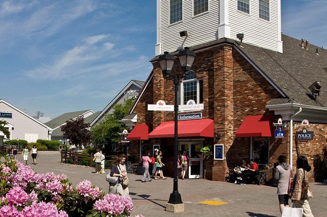 NYC: Woodbury Common Premium Outlets Shopping Round Trip Service