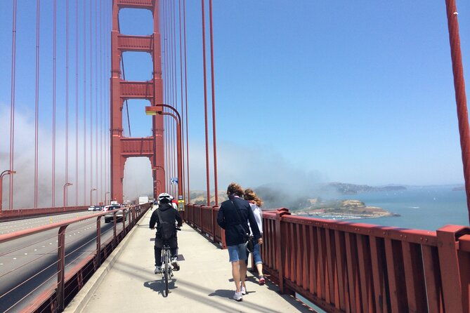 official-alcatraz-tour-and-golden-gate-bridge-bike-ride