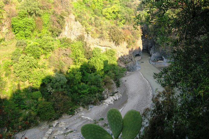 old-sicily-discovery-and-etna-wine-tasting-tour-from-taormina-2