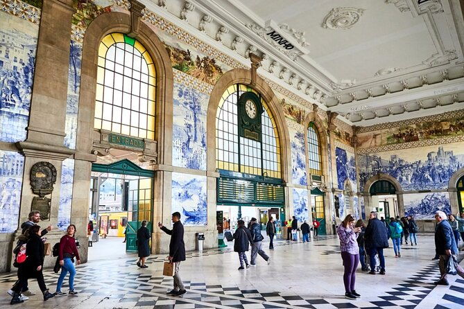 old-town-amazing-secrets-quest-experience-in-porto