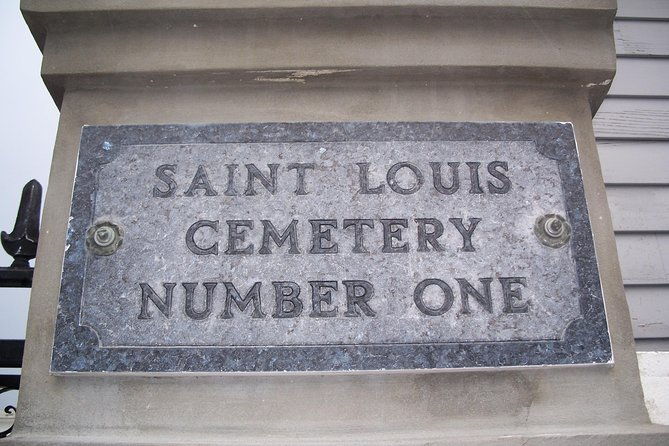One Hour Saint Louis Cemetery Number One Walking Tour