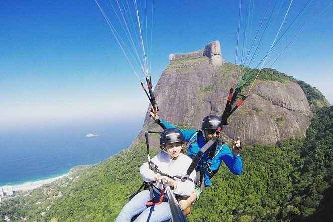 paragliding-flight-in-pedra-bonita-sao-conrado-rj