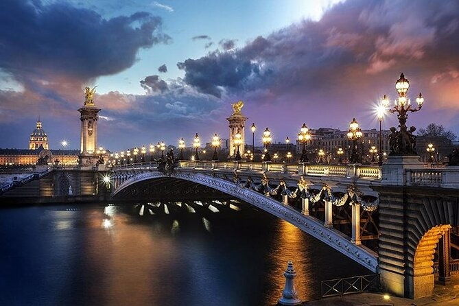 paris-by-night-essential-tour-private-trip
