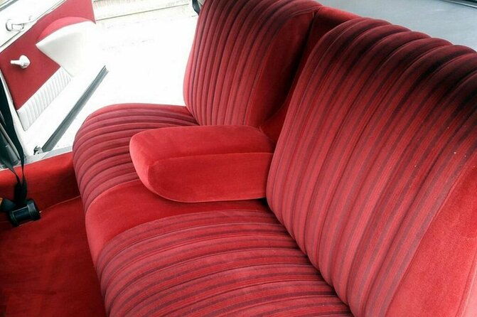 paris-city-tour-2h00-citroen-ds-vintage-with-open-roof