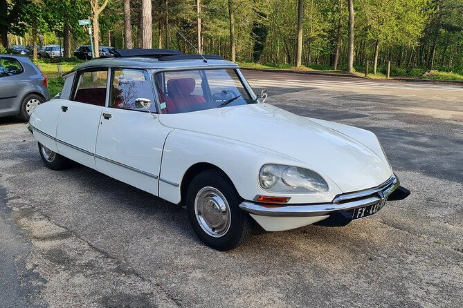 paris-city-tour-3h00-citroen-ds-vintage-with-open-roof