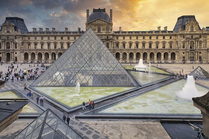 paris-hop-on-hop-off-and-louvre-museum
