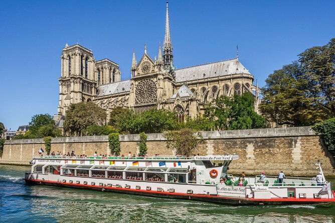 paris-one-hour-seine-river-cruise-with-recorded-commentary-4