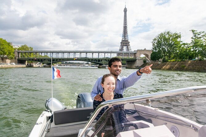 paris-private-boat-tour-with-your-own-captain-guide
