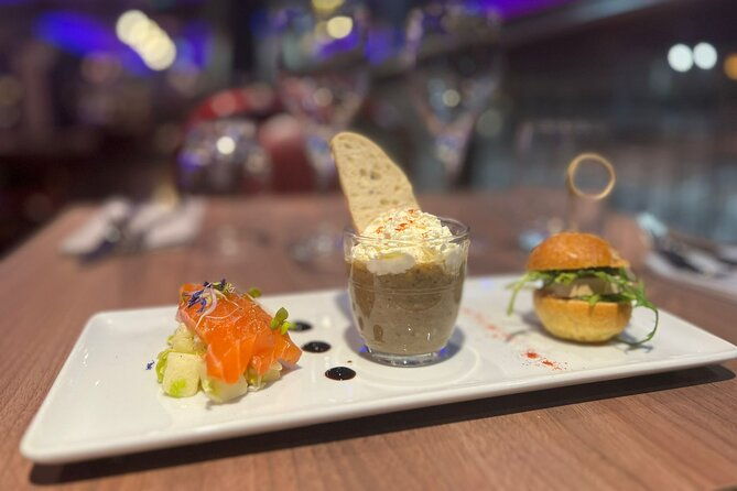 paris-seine-river-dinner-cruise-from-alexandre-iii-bridge-2