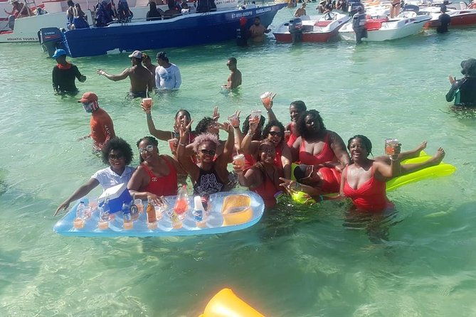 party-boat-in-punta-cana-booze-cruse