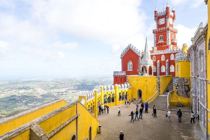 pena-palace-moorish-castle-and-quinta-da-regaleira-walking-tour