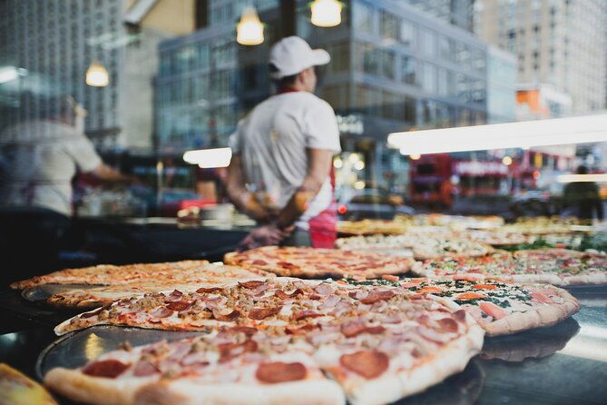 pizza-walking-tour-in-manhattan-with-friendly-local-guide