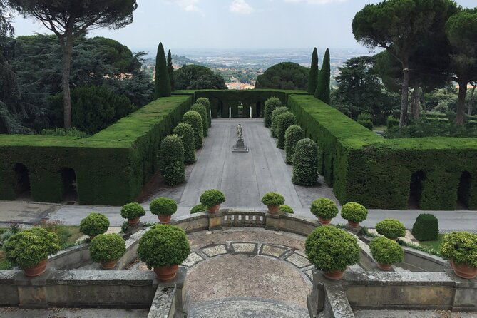 pontifical-villa-gardens-at-castel-gandolfo-audio-guided-minibus-tour