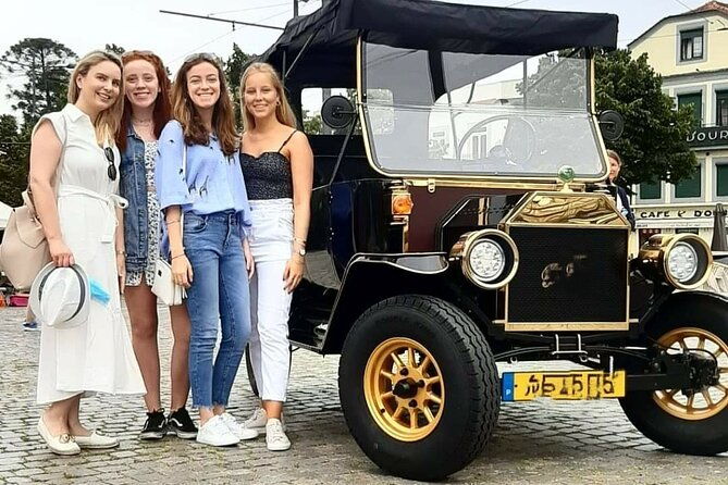 porto-and-foz-private-douro-city-tour-in-ford-t-electrico