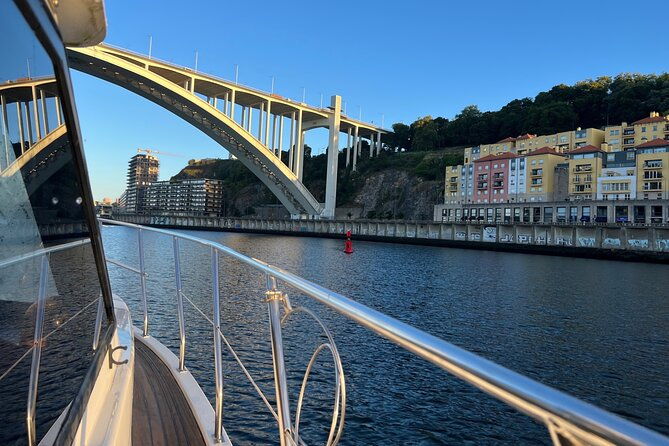 premium-yacht-tour-on-the-douro-2