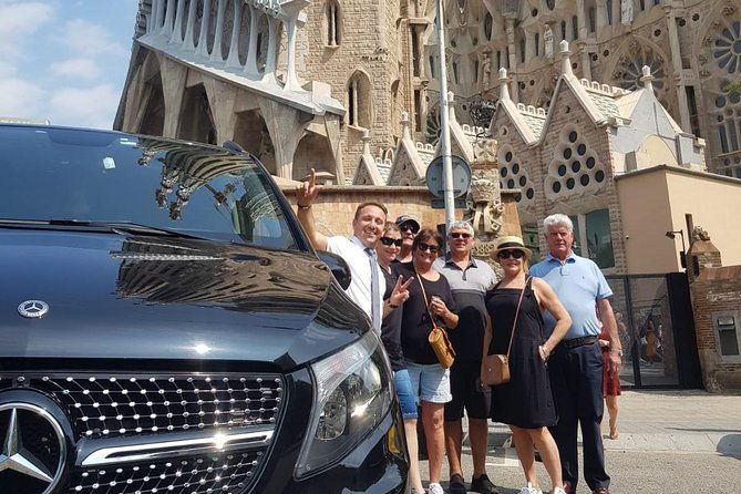 private-2-hours-sightseeing-tour-in-barcelona-2