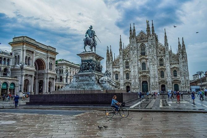 private-4-hour-walking-tour-of-milan-with-private-official-tour-guide