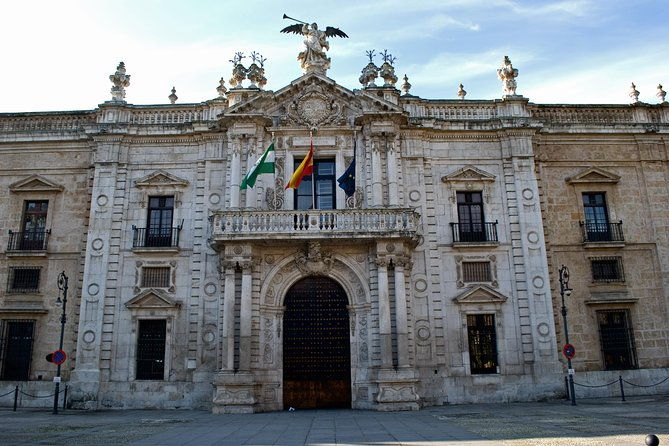 private-4-hour-walking-tour-of-sevilla-with-official-tour-guide