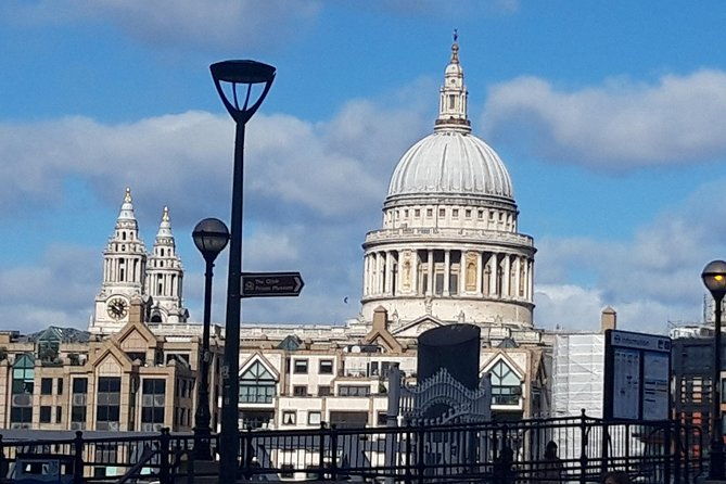 private-arrival-transfer-gatwick-airport-to-central-london