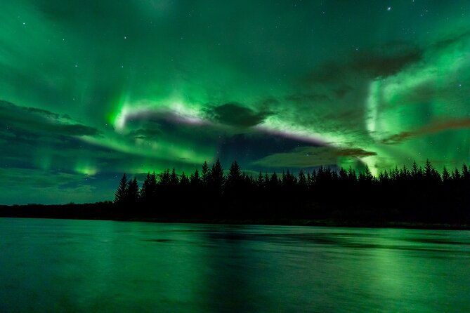 private-aurora-hunt-with-photos-in-super-defender-2