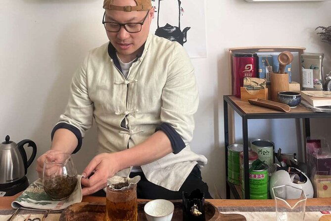 private-authentic-tea-experience-in-prague