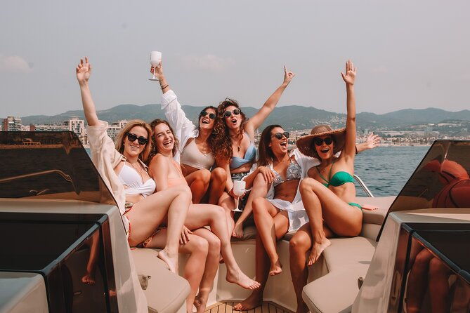 private-charter-in-catamaran-alexa-by-barcelona-12-pax-2-4-8-hs