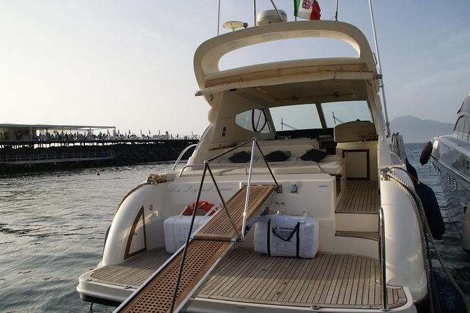 private-cruise-from-naples-to-capri-and-amalfi-coast-yacht-50-2