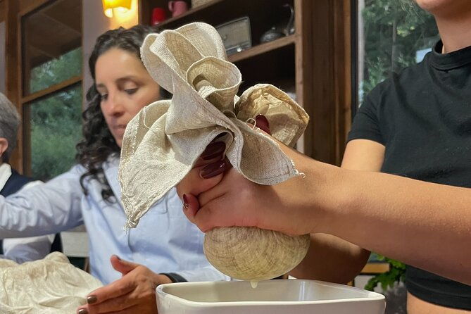 private-day-of-immersion-in-country-life-with-food