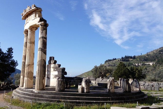 private-delphi-and-hosios-loukas-monastery-great-lunch-and-drinks-included