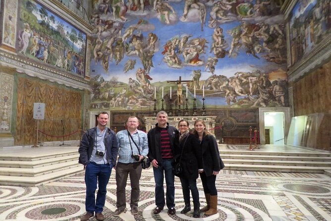 private-early-morning-express-tour-sistine-chapel-raphael-rooms