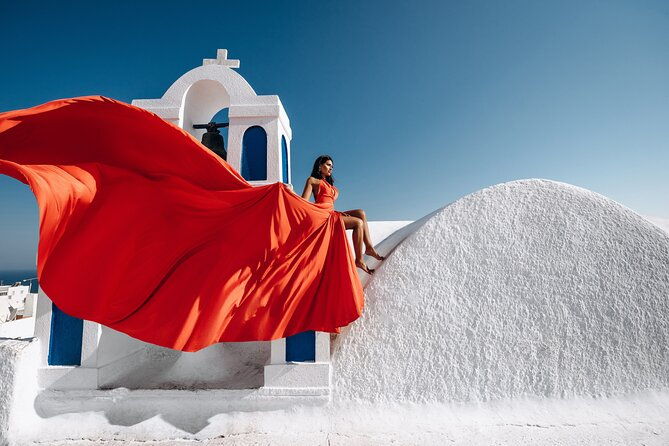 private-flying-dress-photoshoot-in-santorini