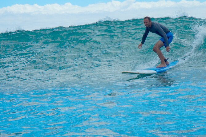 private-guided-surf-boarding-lesson-in-honolulu