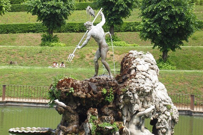 private-guided-tour-boboli-gardens-of-the-royal-palace-and-hidden-messages-2