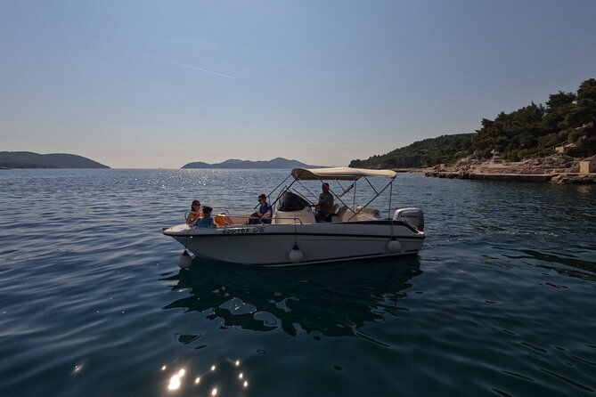 private-half-day-and-full-day-elaphiti-islands-tours-2