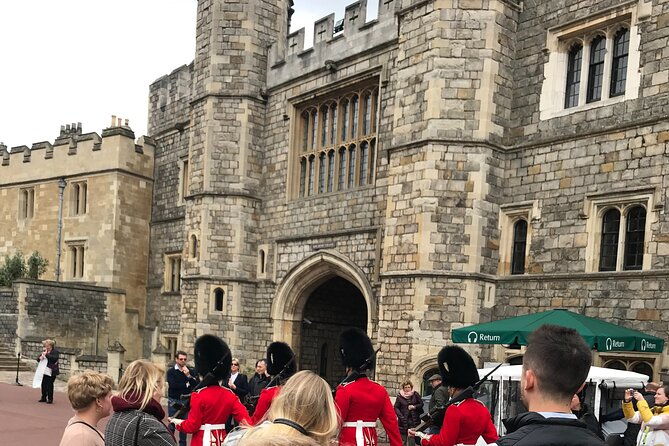 private-half-day-guided-tour-of-windsor-castle-plus-and-history