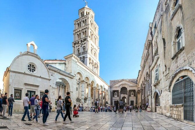 private-history-and-trivia-walking-tour-by-a-local-guide-2