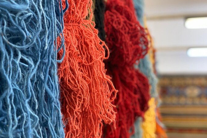 private-istanbul-shopping-tour-rugs-tiles-and-leather-shopping