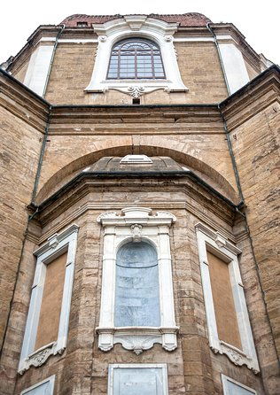 private-medici-chapels-and-san-lorenzo-square-guided-visit-2