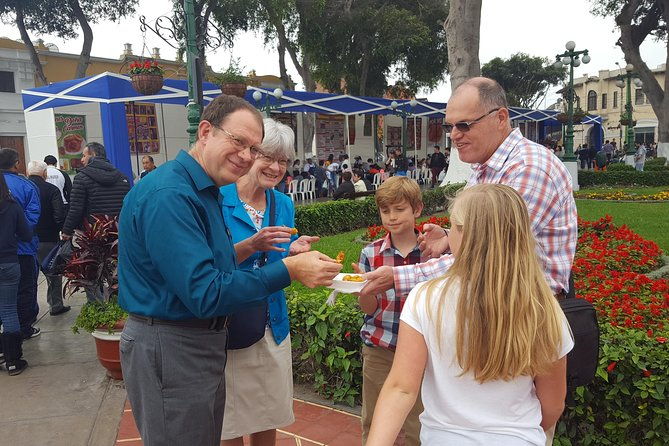 private-neighborhoods-tour-miraflores-barranco-chorrillos