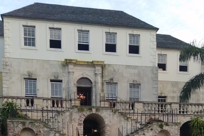 private-one-way-and-roundtrip-airport-transfer-to-montego-bay-hotels