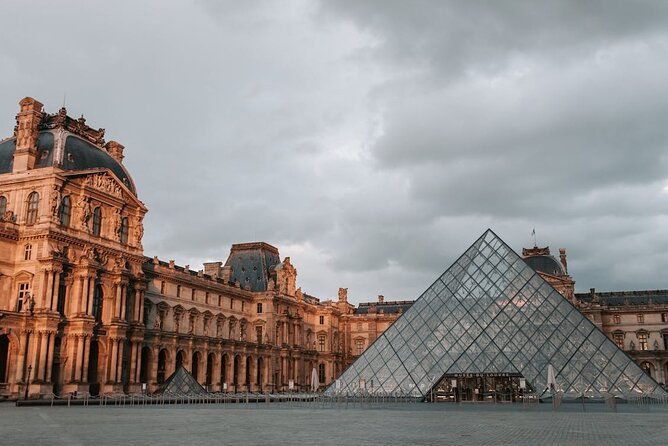 private-paris-louvre-museum-transfers-01-07-pax