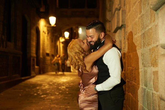 private-photo-session-with-a-local-photographer-in-barcelona