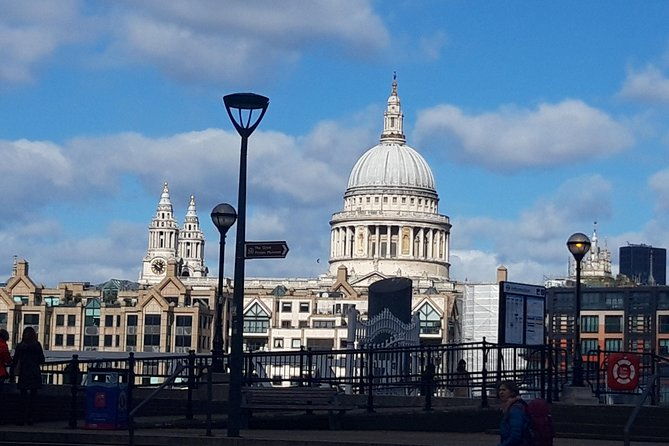 private-round-trip-transfer-from-heathrow-airport-to-london-city