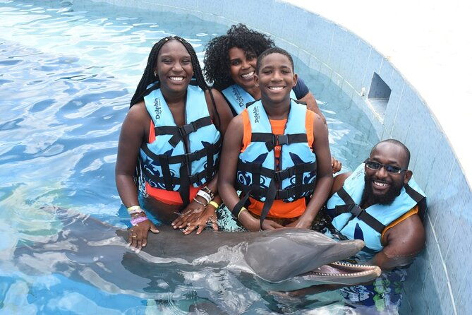 private-roundtrip-transfer-from-punta-cana-airport-to-hotels