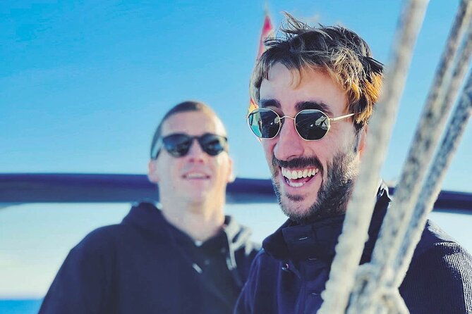 private-sailing-tour-enjoy-barcelona-from-the-sea-2