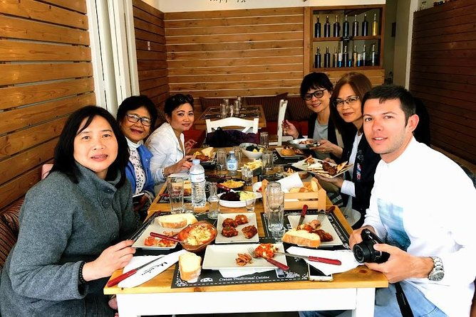 private-santorini-highlights-day-tour