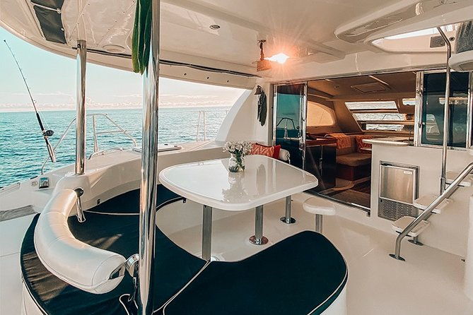 private-snorkel-trip-from-oahu-on-a-yacht-2