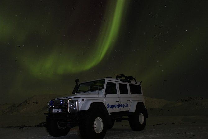private-superjeep-northern-lights-hunt