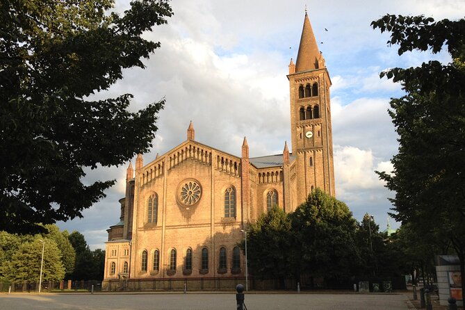 private-taxi-tour-to-potsdam-and-sanssouci-6-8h